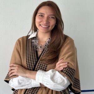 Profile photo of Laura